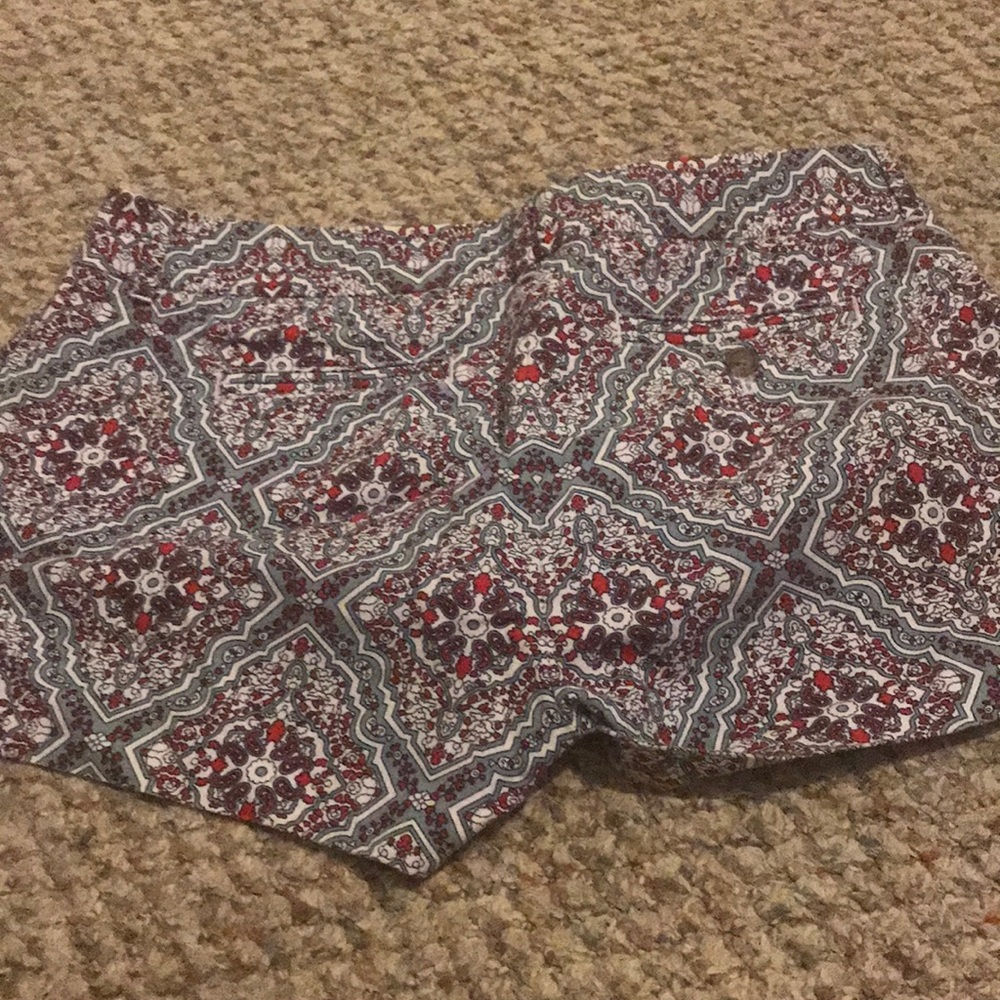 J crew patterned shorts - Picture 2 of 4